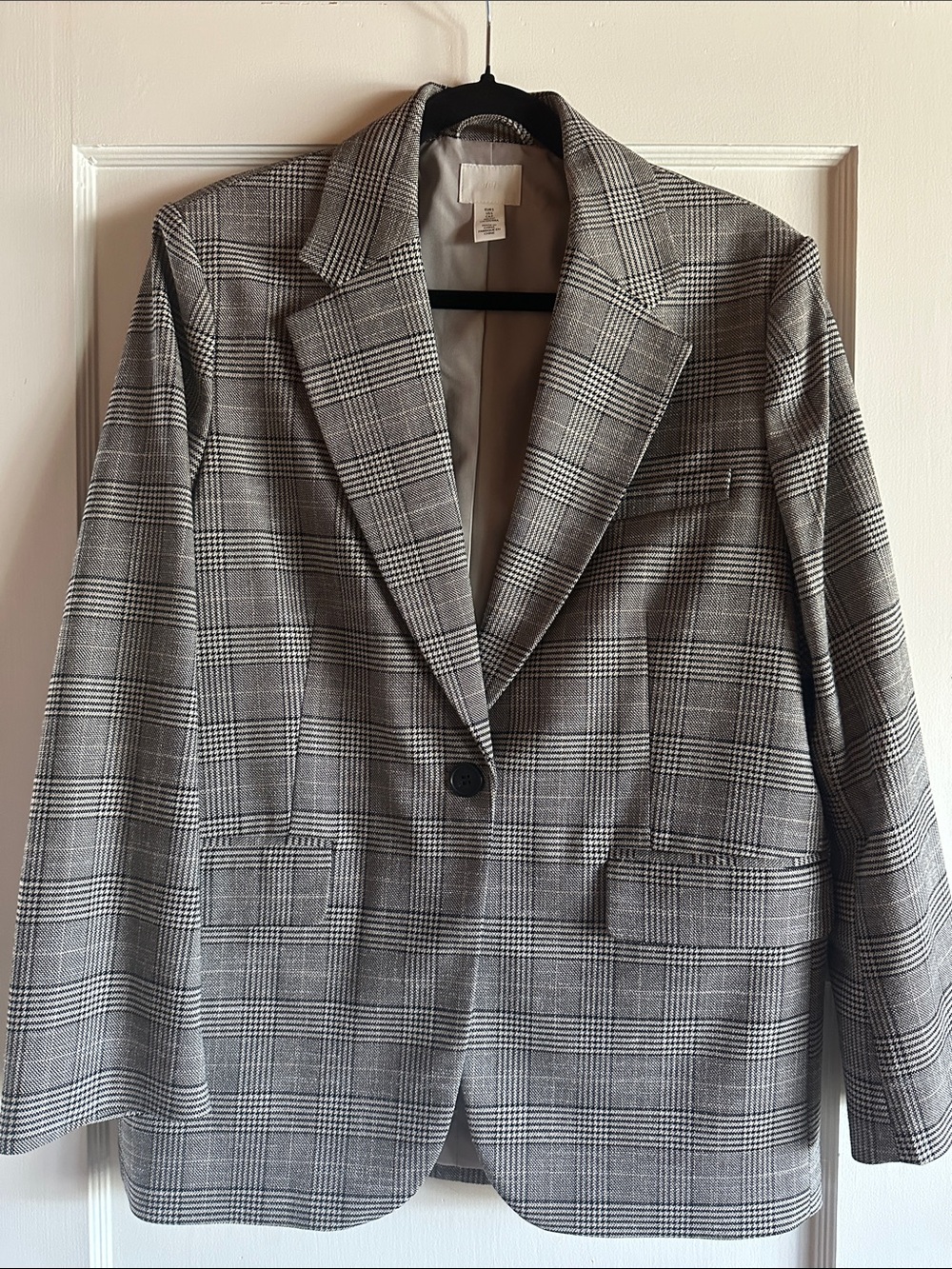 Black and Neutrals Women’s Oversized Blazer - H & M Single Button. Fully lined.
